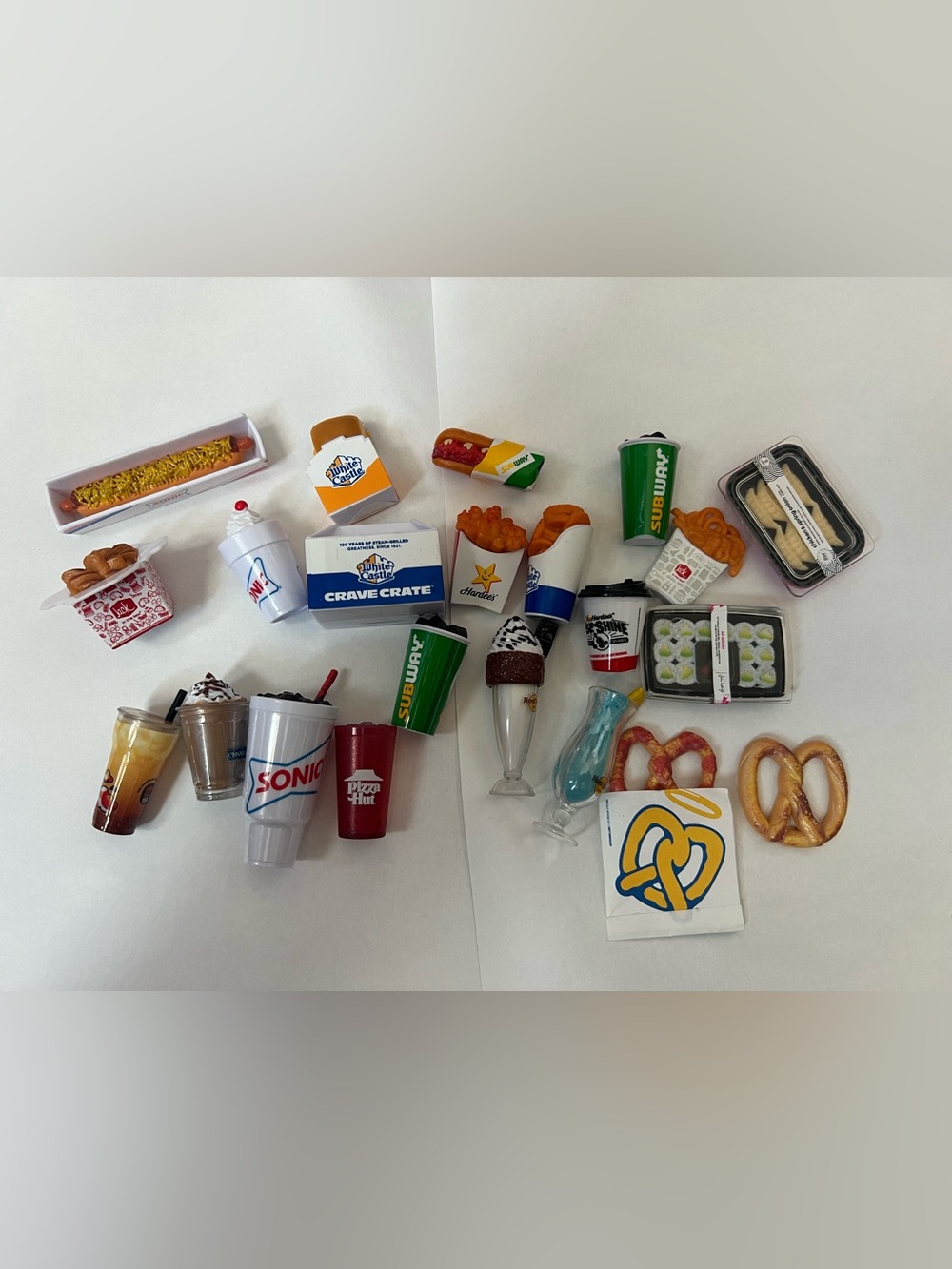 Zuru Mini Brands Foodie Lot of 22 Subway Sonic Pizza Hut White Castle & More